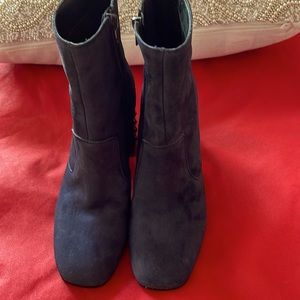 Guess booth size 7:5 dark green